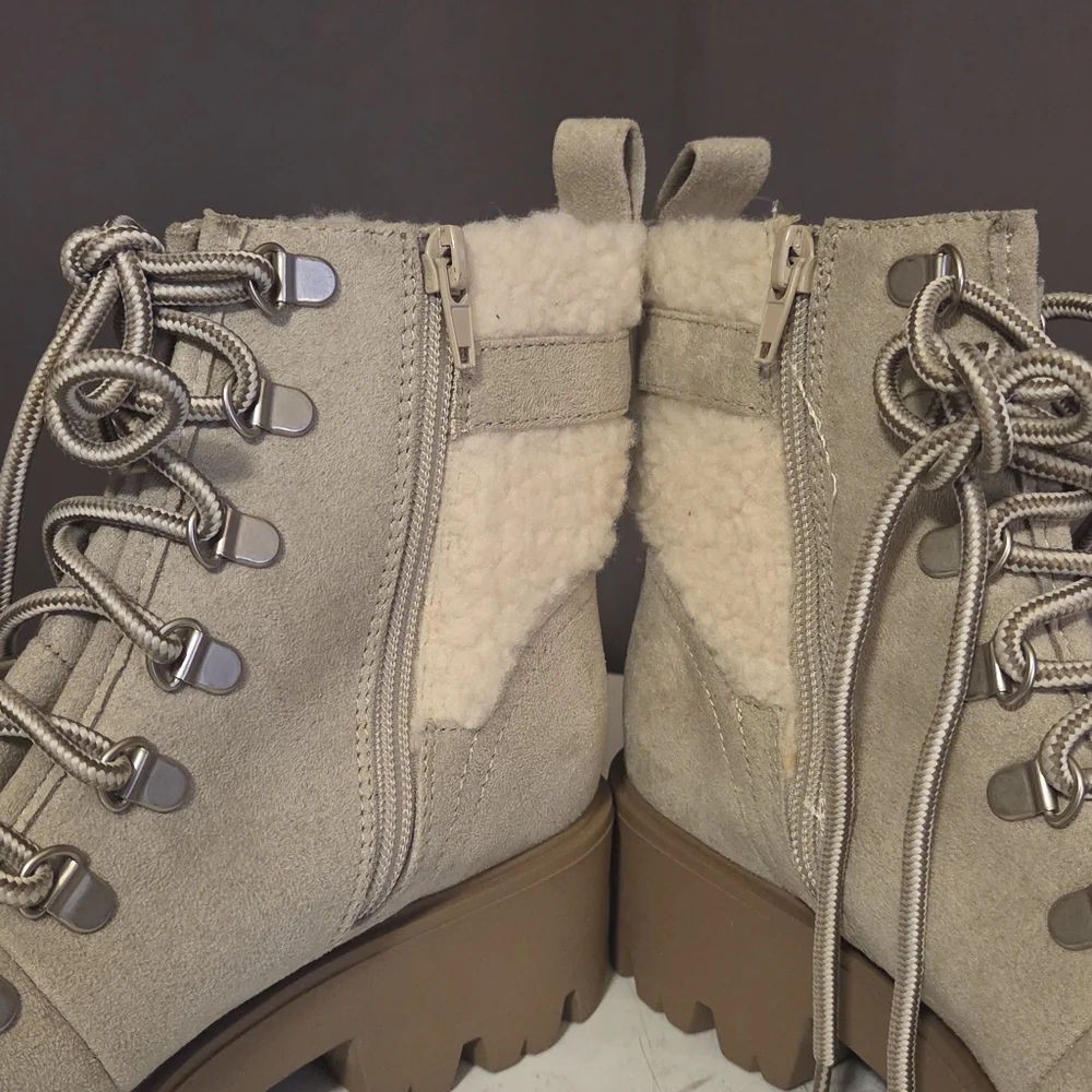 NWT Soda Women's Beige Serpa Lace-Up Ankle Boots 8.5 - Picture 9 of 11